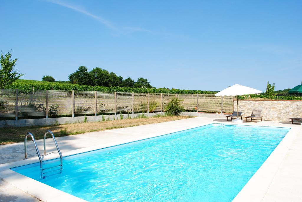 Les Foucauds Hotel Saint-Quentin-de-Caplong Eksteriør billede