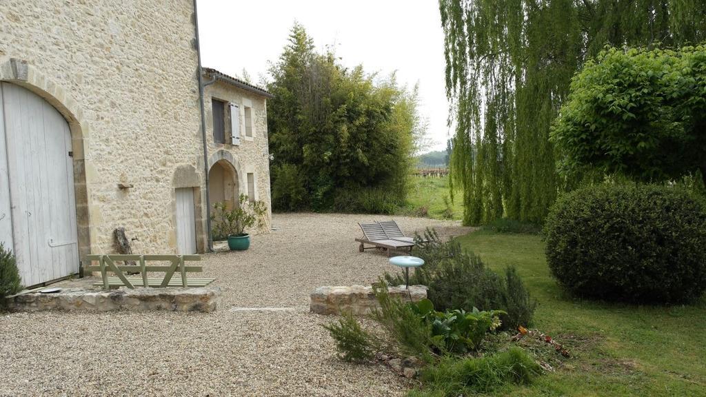 Les Foucauds Hotel Saint-Quentin-de-Caplong Eksteriør billede
