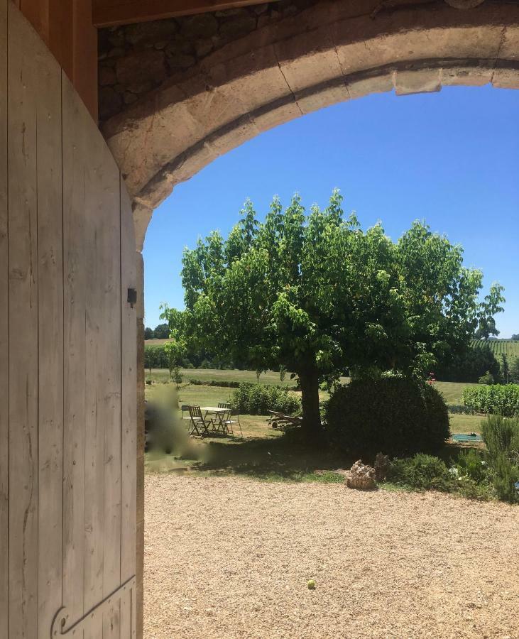Les Foucauds Hotel Saint-Quentin-de-Caplong Eksteriør billede